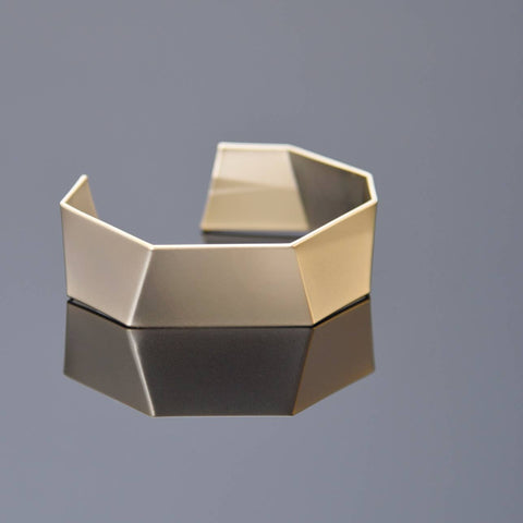 Kiri Bangle: Satin Gold