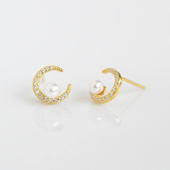 Crescent Moon and Pearl Stud Earrings - Revival Phl